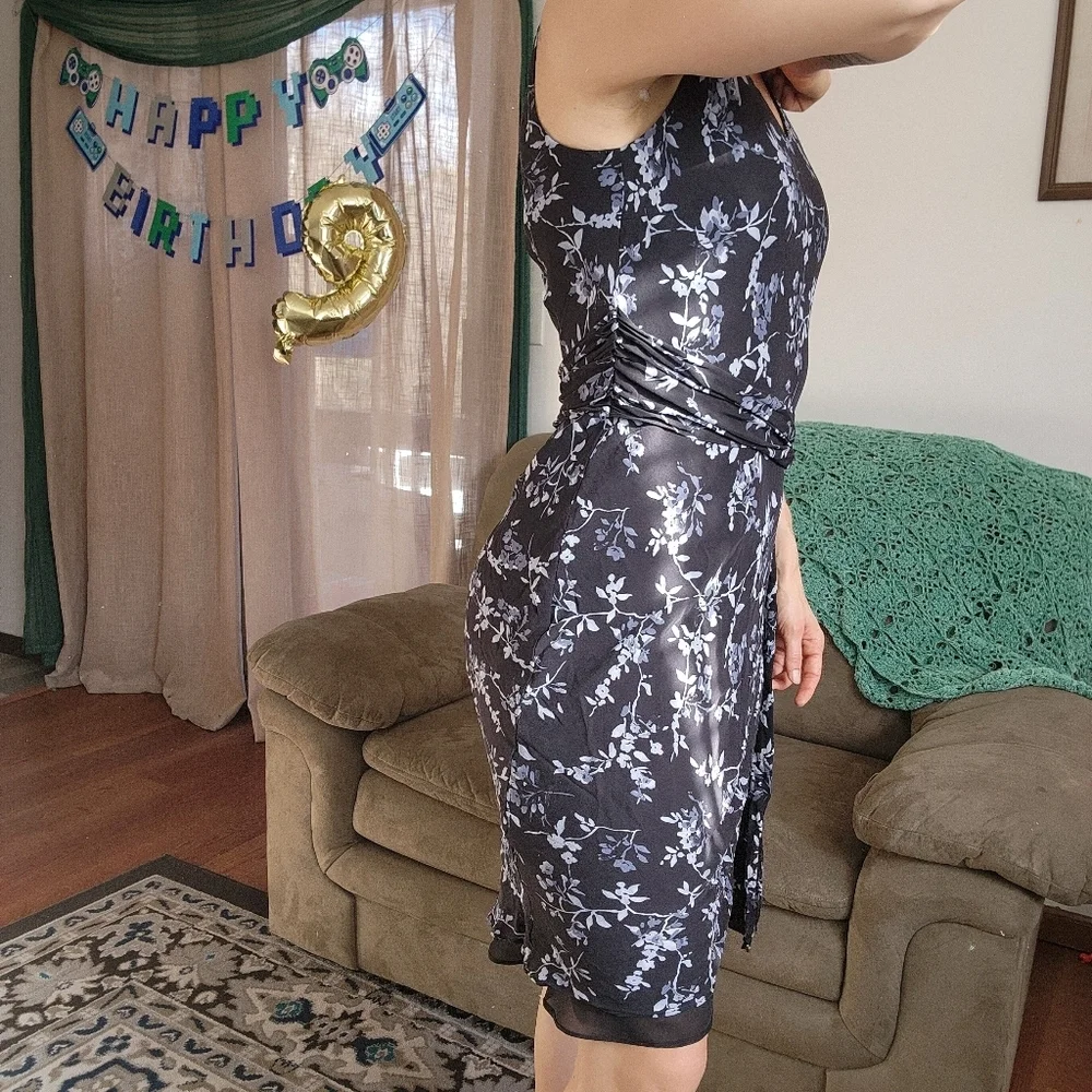 Vintage Casual Corner Silk Floral Sleeveless Knee Length Dress Size 6